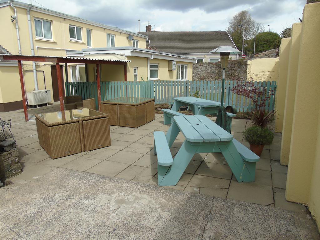 The Pembrey Country Inn المظهر الخارجي الصورة