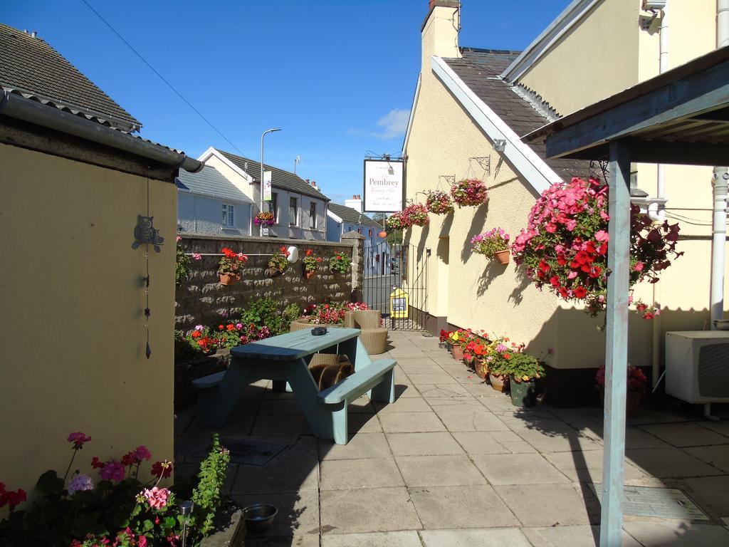 The Pembrey Country Inn المظهر الخارجي الصورة